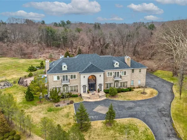 9 Penny Pond Court, Old Brookville, NY 11548