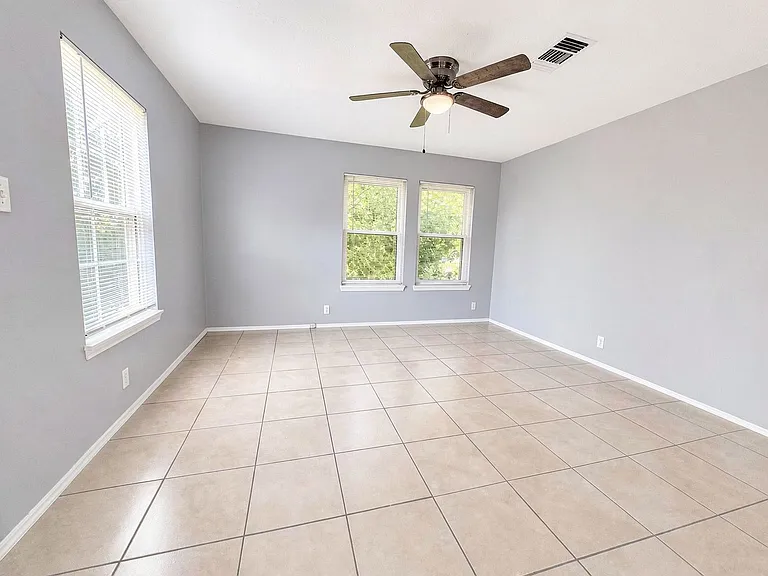 4614 Gurley Ave — Photo 9