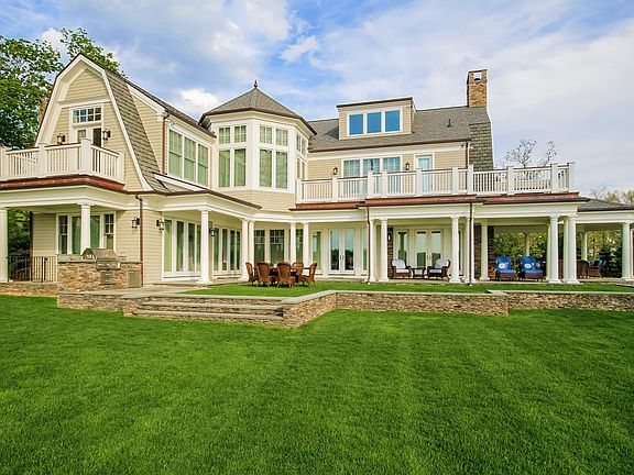 310 Stuyvesant Avenue