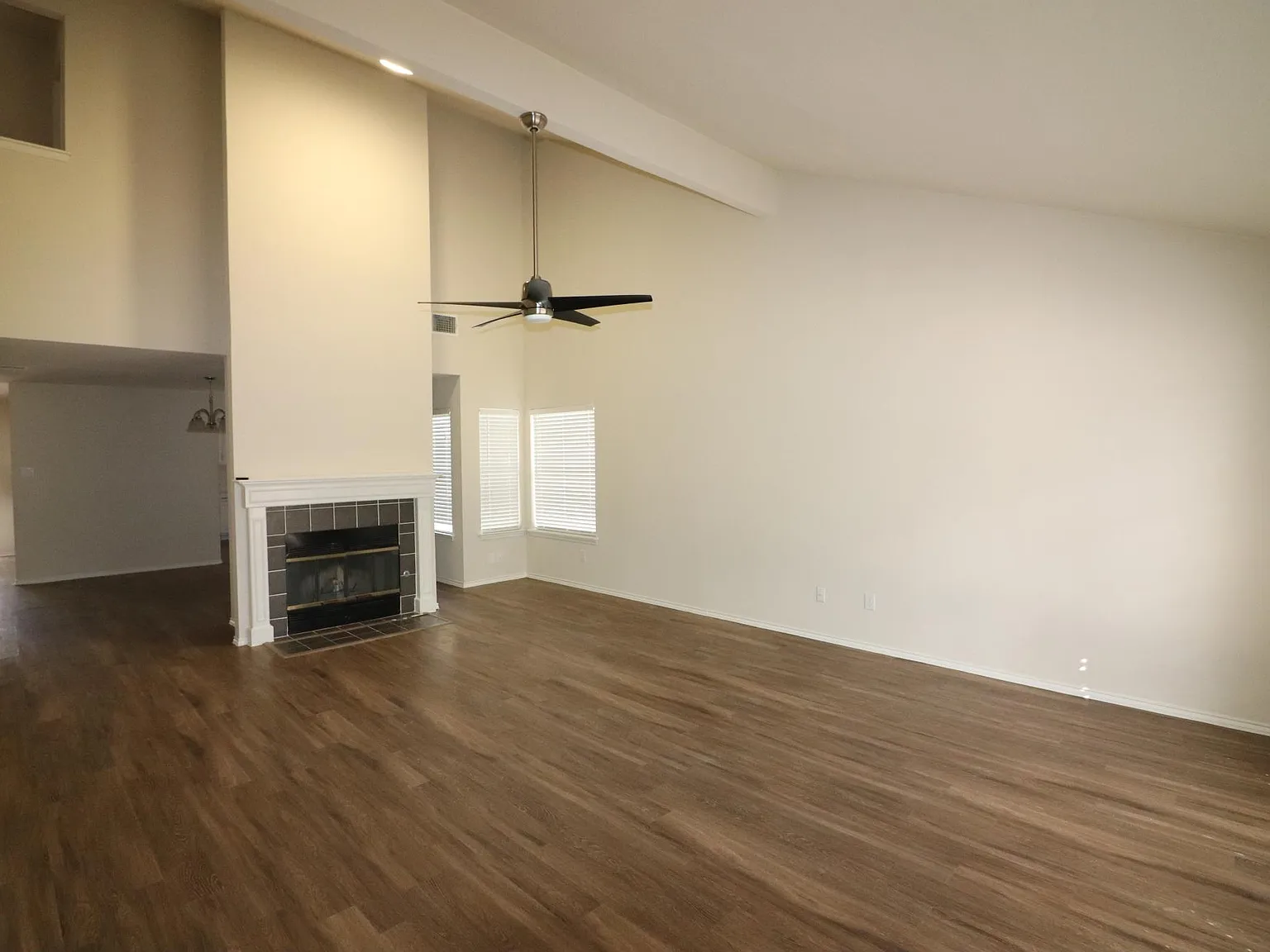 6606 Shiner St — Photo 2