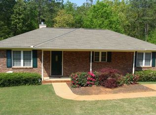 126 Commodore Dr, Hamilton, GA 31811