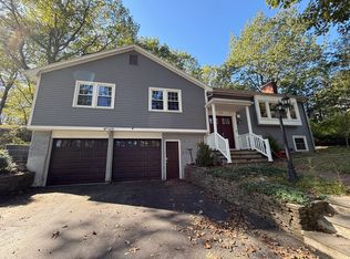 25 Berkshire Dr, Winchester, MA 01890