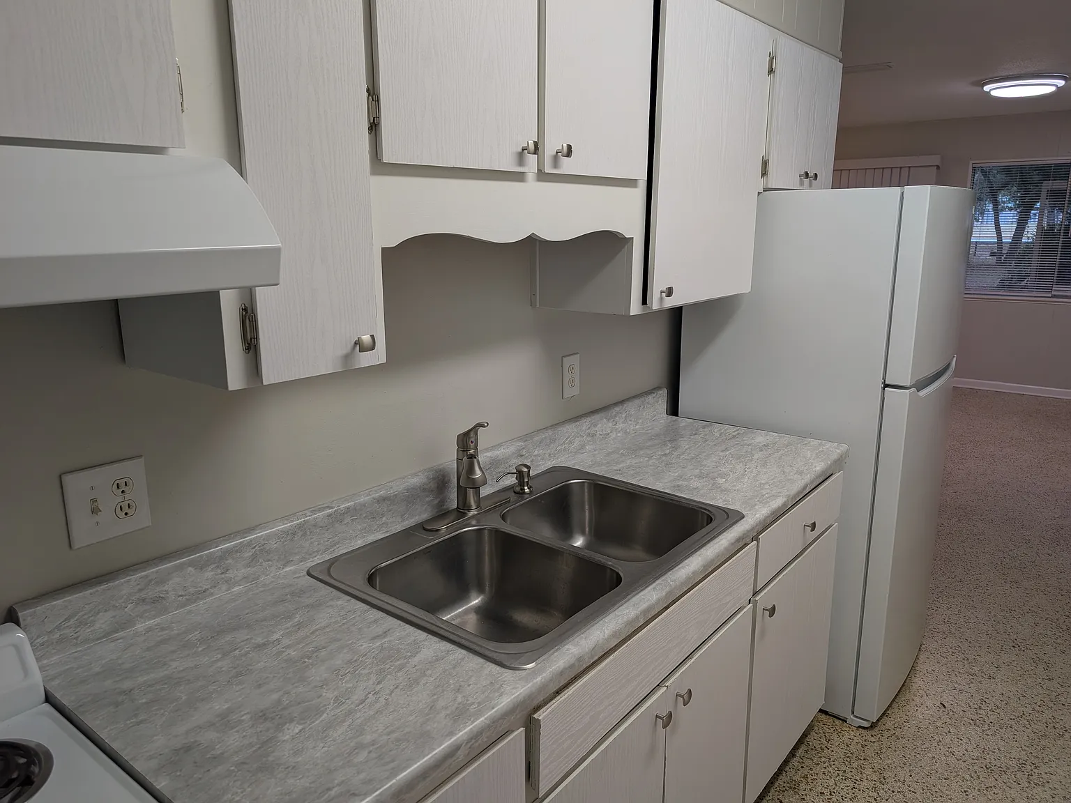 1 bed, 700 sqft, $1,145 — Photo 1