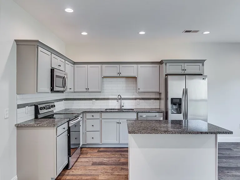 1712 McCleary Bend Rd — Photo 9