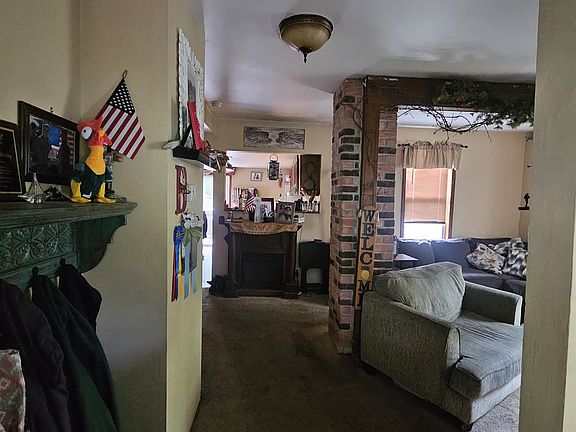 4th image of 1121 Sumner Ave