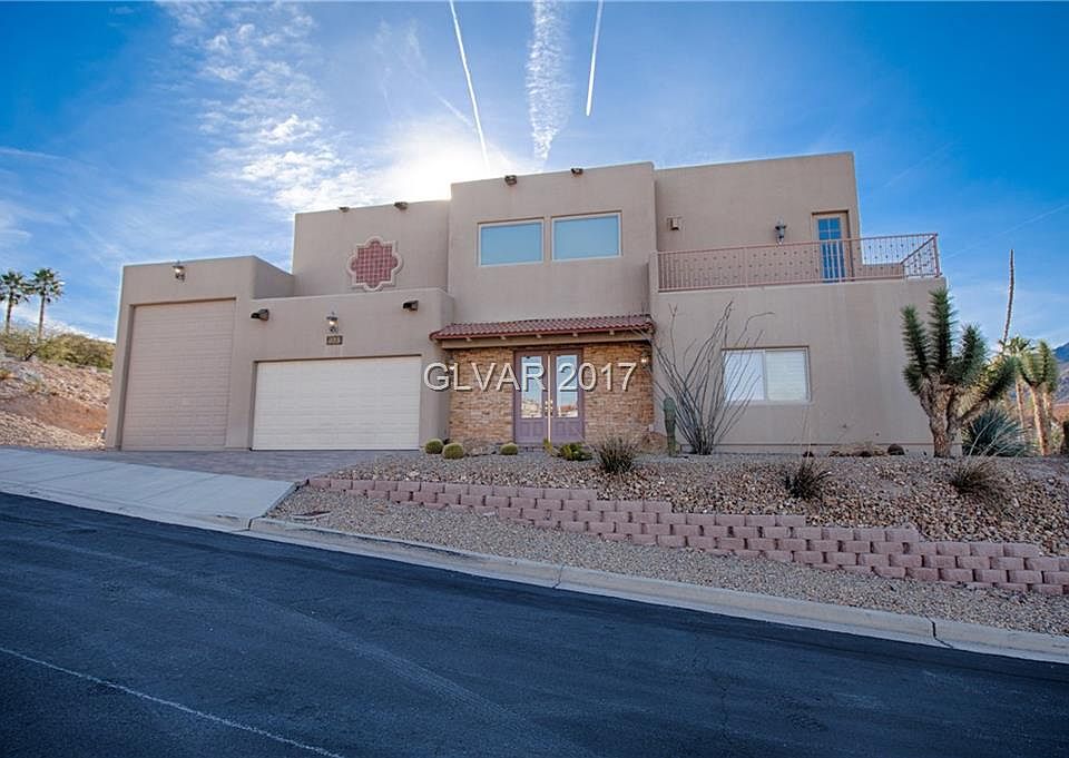 1st image of 931 Vista Lago Way