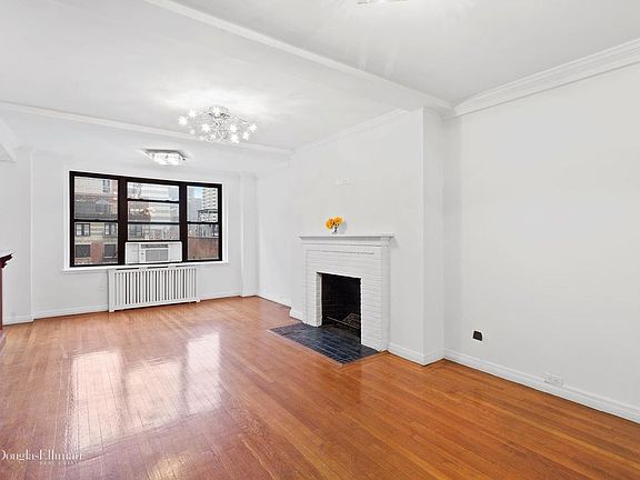 2nd image of 140 E 28th St APT 8K