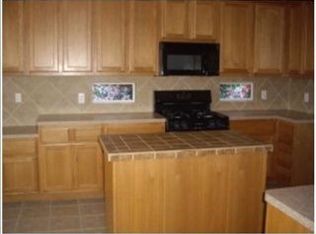 1012 Rutherford Dr, Leander, TX 78641