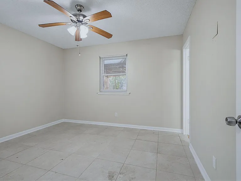 5471 Buena Vista Ave — Photo 19