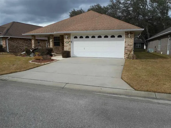 3869 Windsor Castle Blvd, Milton, FL 32583