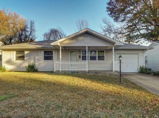 2315 W Bodeb St, Springfield, MO 65802