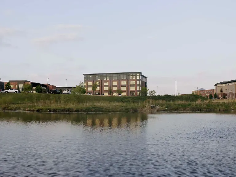 District Lofts ll Apartments — Photo 15