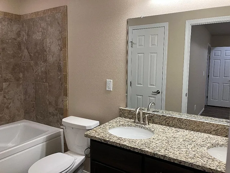 2105 Brown Bear Ln — Photo 9
