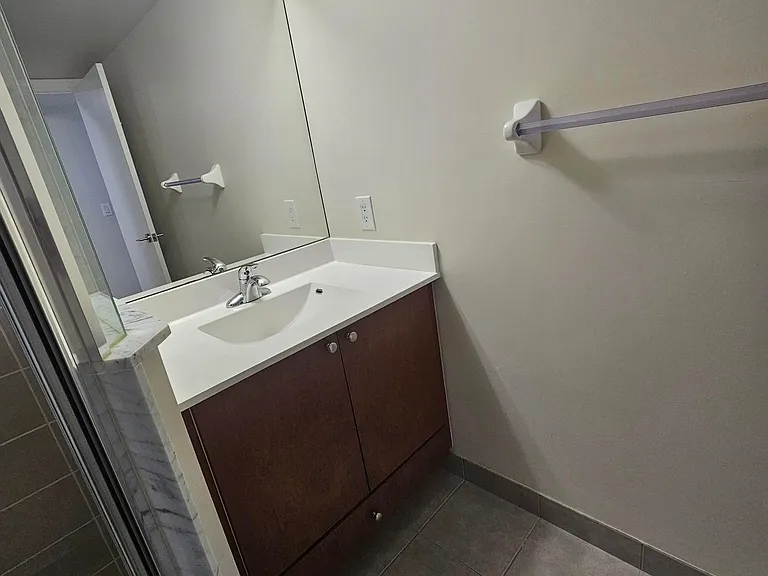 151 Village Green Sq #506 — Photo 23