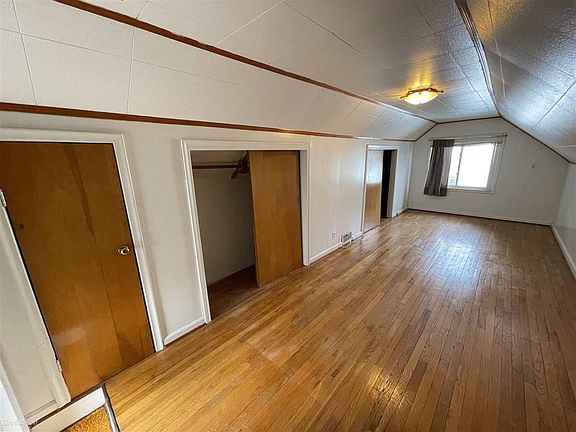 4th image of 20913 Bon Heur St