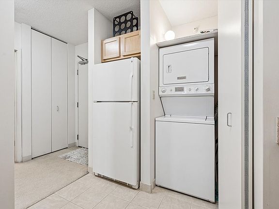 5th image of 222 N Columbus Dr APT 508