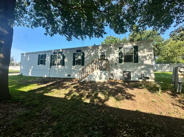 236 Pamela Ave #236, Belton, MO 64012