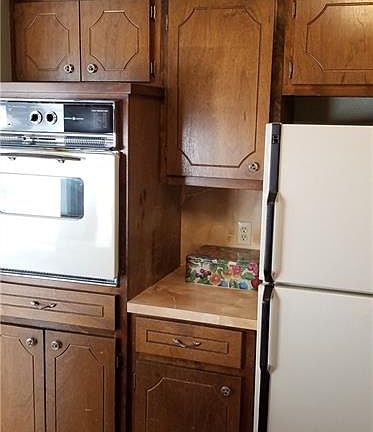 4th image of 515 Leaning Elm Dr