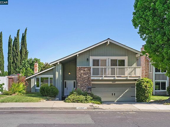 4th image of 1357 Sussex Way
