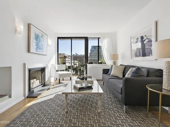 366 West 11th Street image 1 of 8