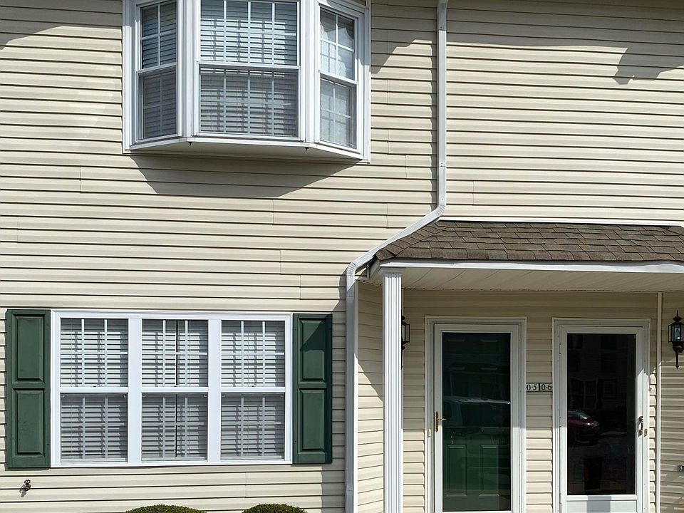 1st image of 2320 Vineyard Dr APT O5