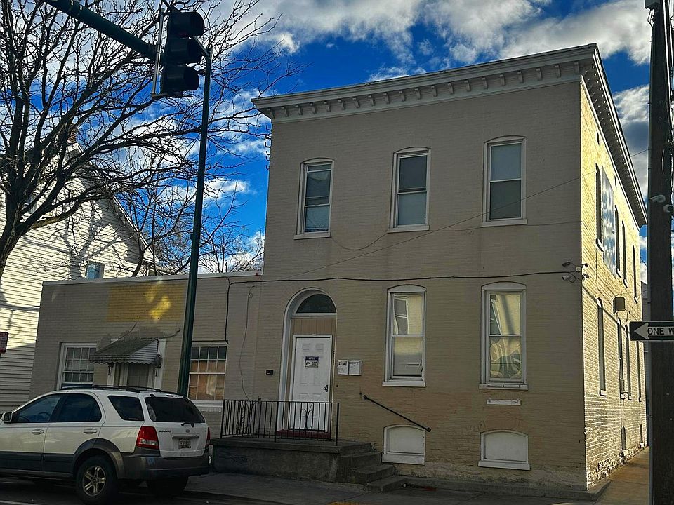 2nd image of 201 E Washington 203 St