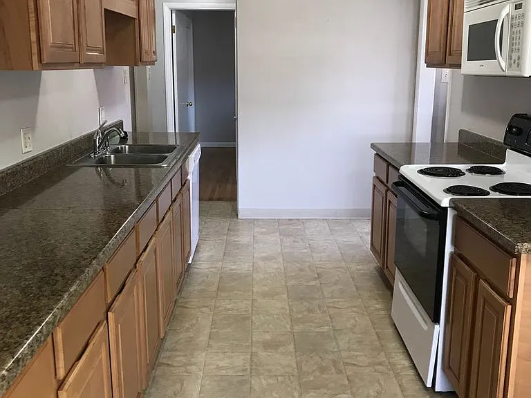 3900 Yarrow St — Photo 9