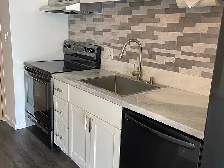 1655 Makaloa St #2403 — Photo 3