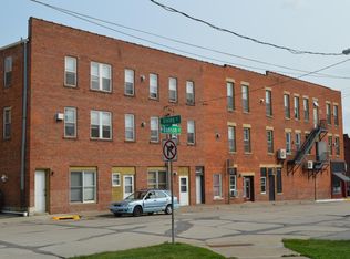 70 W Main St, Platteville, WI 53818