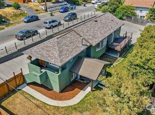 1802 SW Holden St, Seattle, WA 98106