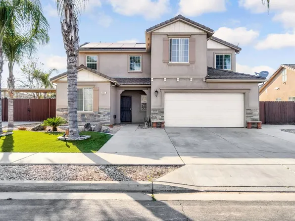 877 Sandra Ave, Sanger, CA 93657