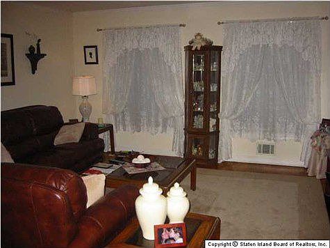 3rd image of 72 Justin Ave