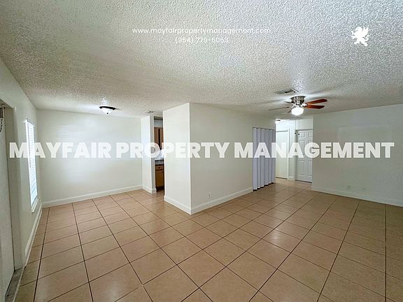 4th image of 5855 S 37th St #5857