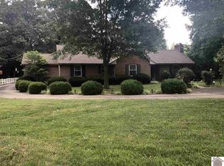 1407 S 12th St, Murray, KY 42071