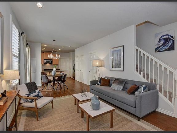 4th image of 120 Creekside Village Dr