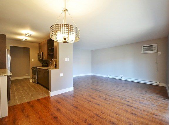 3rd image of 9724 S Karlov Ave