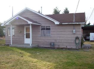 908 N 4th St, Grandview, WA 98930