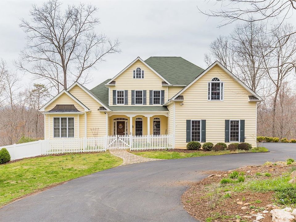 1st image of 1117 Whispering Oaks Ln