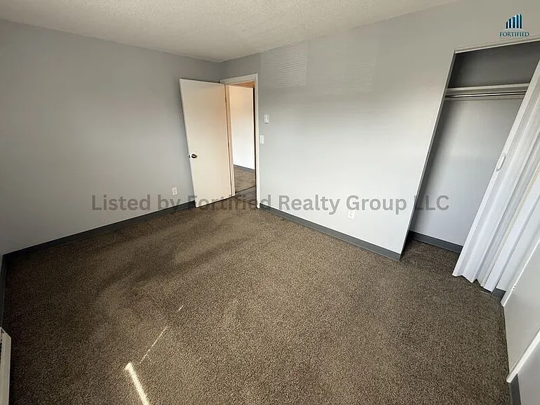 380 Buffinton St #24 — Photo 6