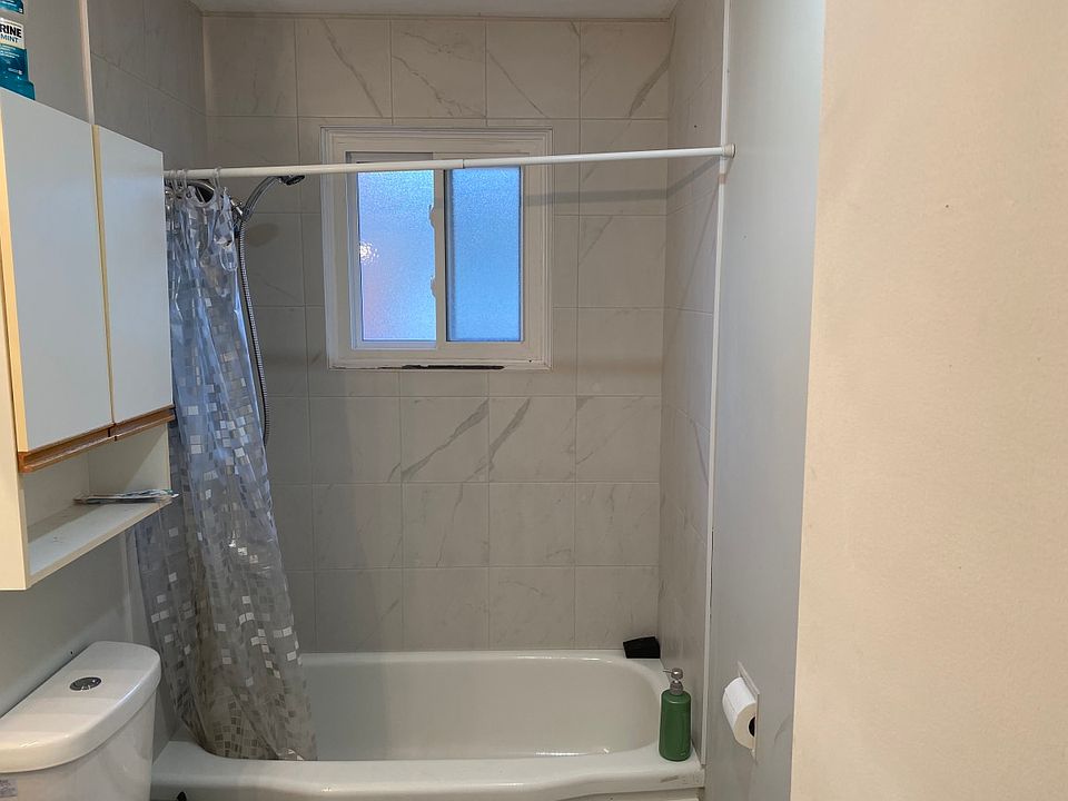 2nd image of 48 Richwill Rd Room 1