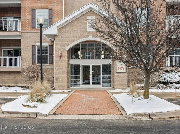 2676 Stone Cir Unit 107, Geneva, IL 60134