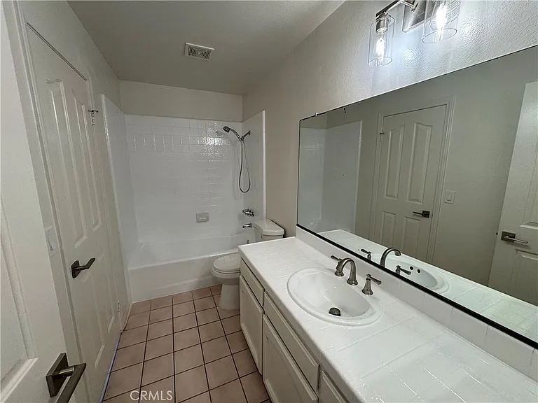 524 S Catalina Ave #A — Photo 20
