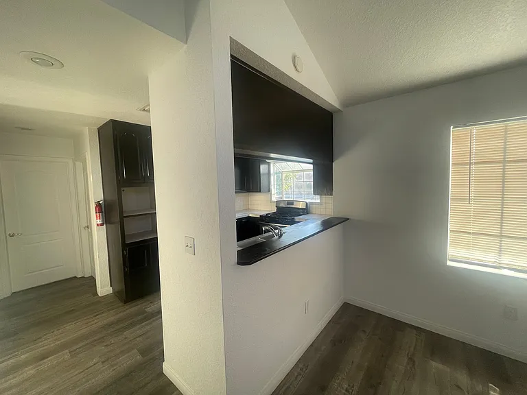 1020 Ohio Ave #1022 — Photo 9