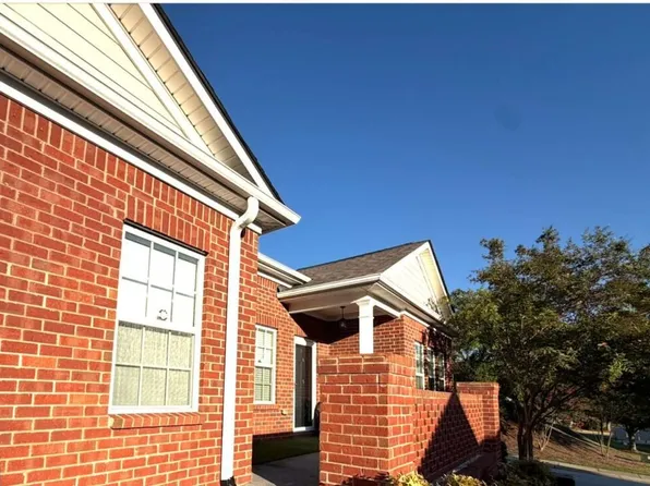 341 Villa Park Cir, Stone Mountain, GA 30087