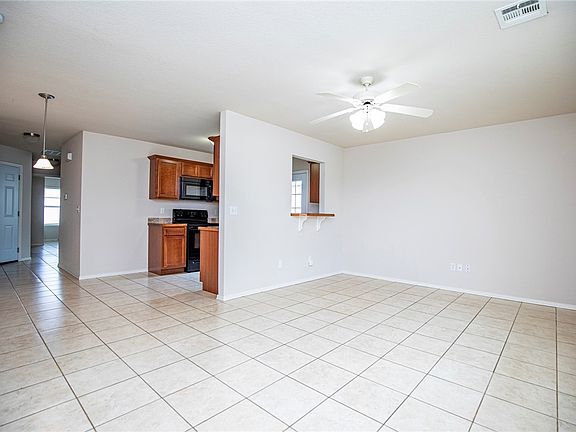 2nd image of 4426 W Sweetgum Ln