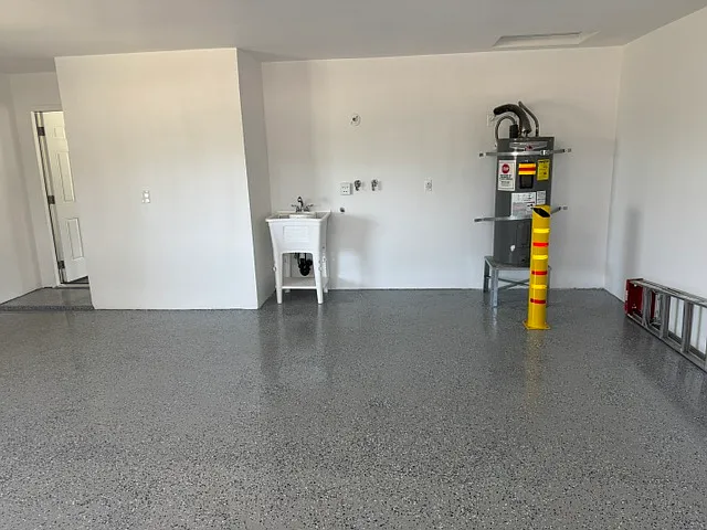 8545 Amador Ave — Photo 16