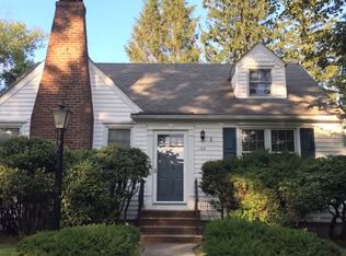 192 Locust Dr, Cranford, NJ