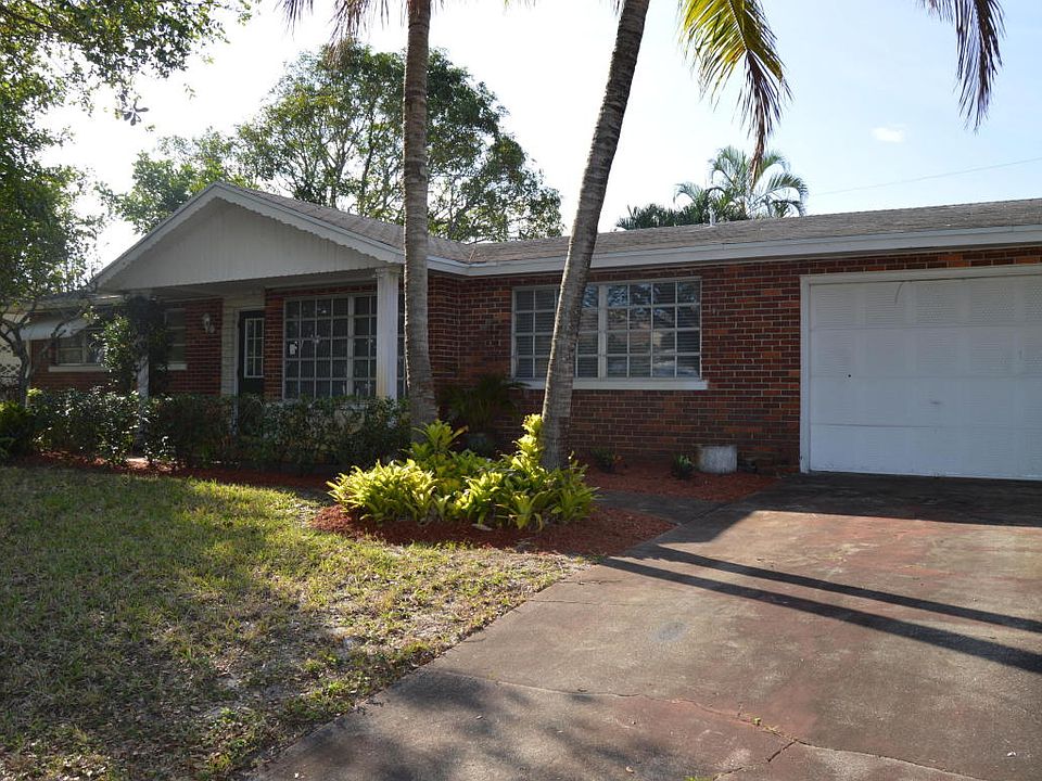 1st image of 360 Tequesta Dr