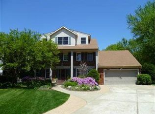 21310 Queen Anns Way, Fairview Park, OH 44126