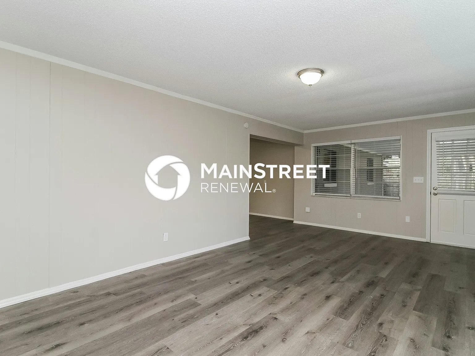 950 Lormann Circle — Photo 3